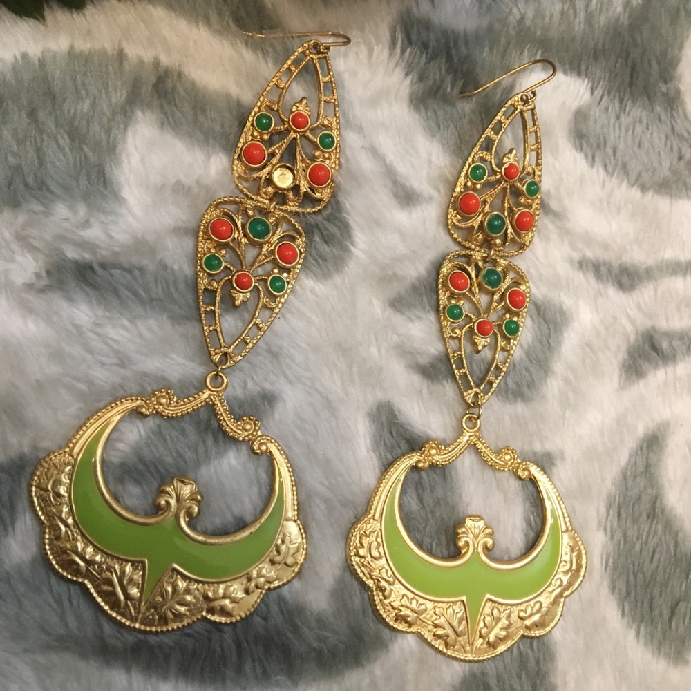 Urban Outfitters Green Gold Indian Long Earrings - Picture 2 of 3